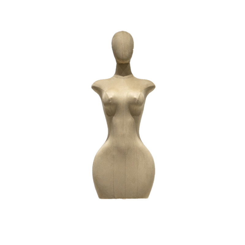Modelo de meio corpo feminino gorduroso usado para exibição de roupas com Curva Natural do Corpo para exibição na loja